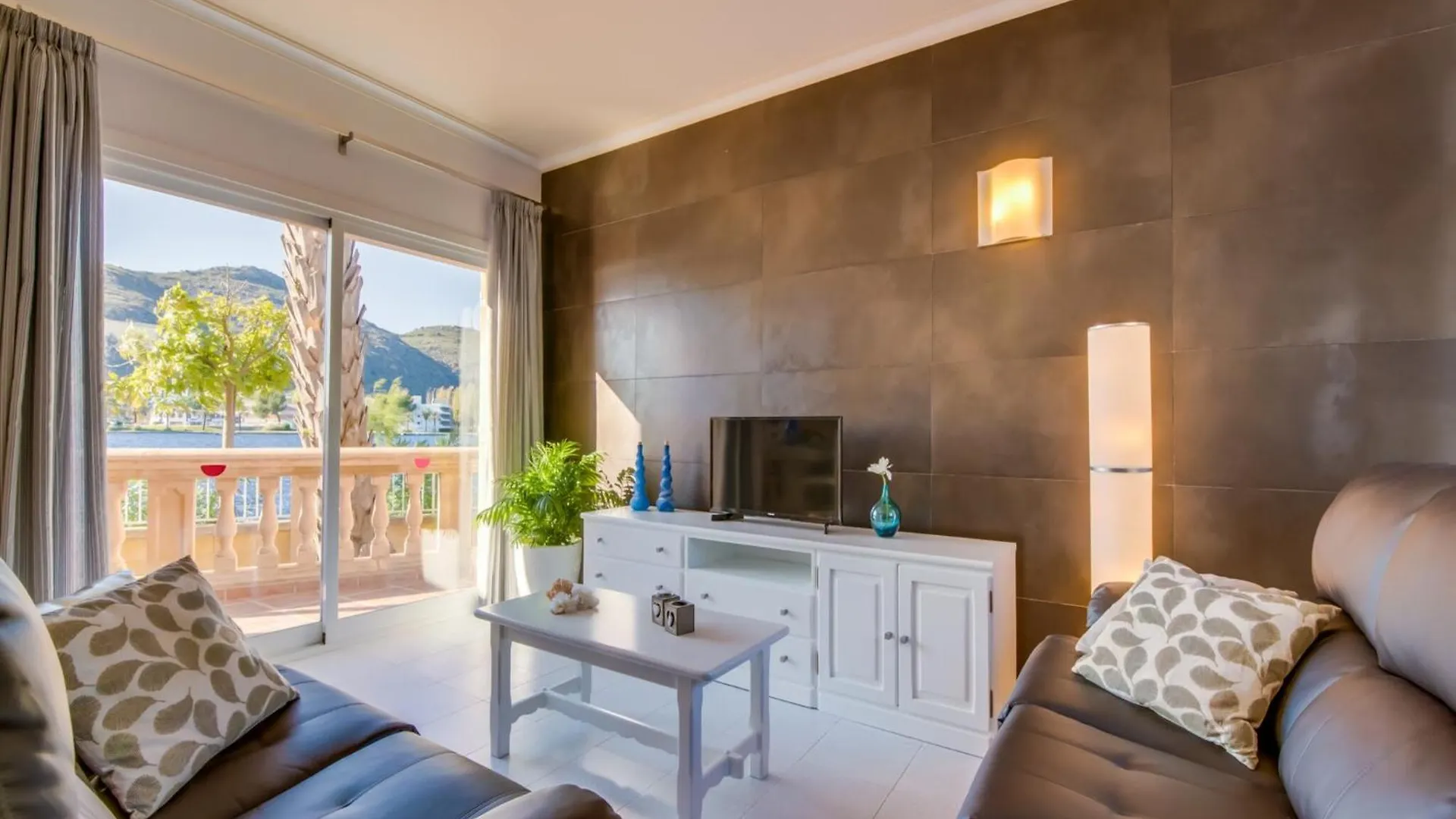 2 Bedroom Holiday Home In Alcudia